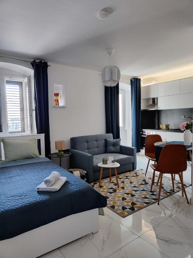 Apartment Augustini Црес Екстер'єр фото