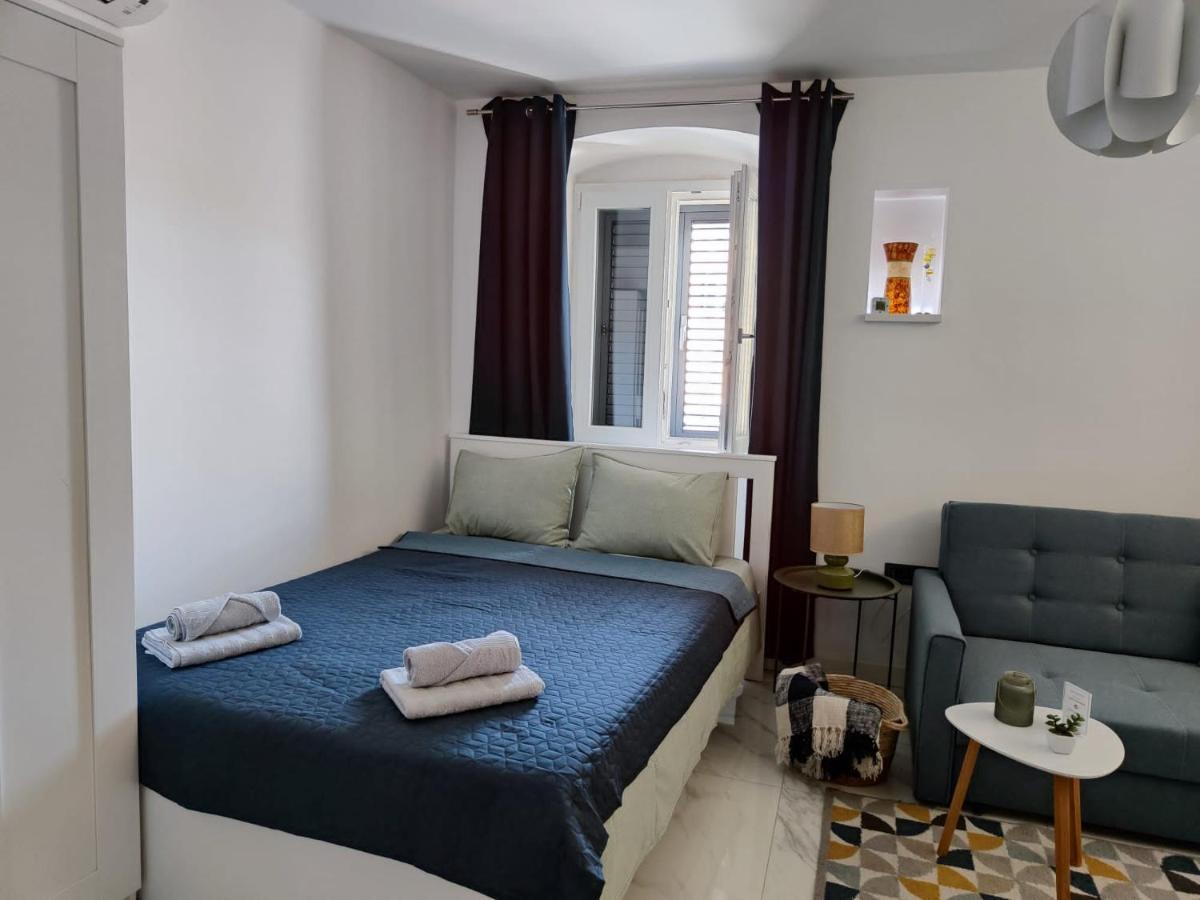 Apartment Augustini Црес Екстер'єр фото